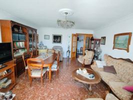 Gran piso en venta en la Zona Altamira photo 0