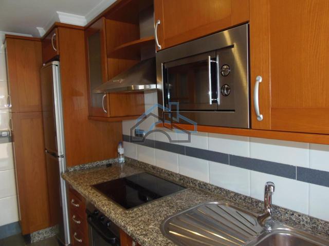 O GRAXAL. AMPLIO PISO DE 3 DORMITORIOS. TODO EXTERIOR. SIN MUEBLES. 2 PLAZAS DE GARAJE. photo 0