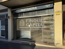 Luminoso local diáfano con salida de humos en Nou Eixample Nord, Tarragona photo 0