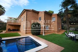 Exclusiva casa con 6 dormitorios en La Móra de Tarragona. photo 0