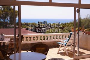Casa totalmente reformada con vistas al mar. photo 0