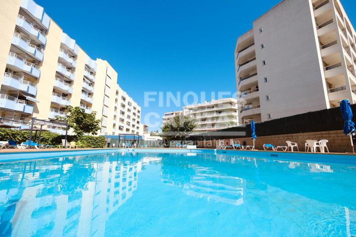 Piso de 1 habitación en el centro de Salou con plaza de aparcamiento. photo 0