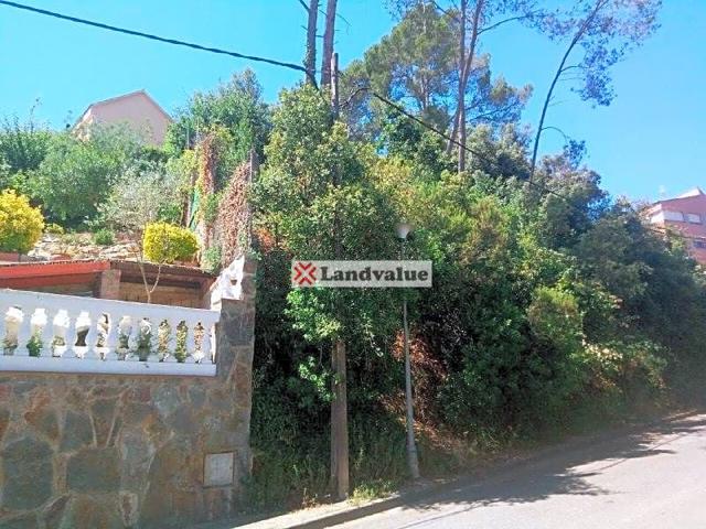 Terreno en venta en CERVELLÓ de 878 m2 photo 0
