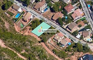 Terreno en venta en VACARISSES de 466 m2 photo 0