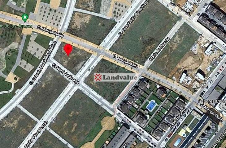 Terreno en venta en Guadalajara de 1294 m2 photo 0