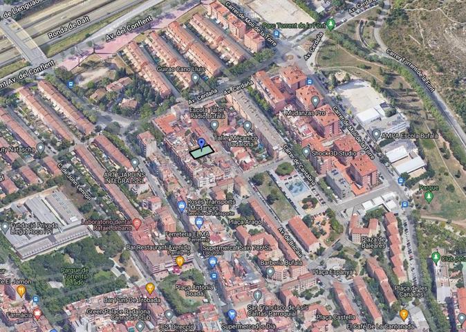 Terreno en venta en Badalona de 253 m2 photo 0