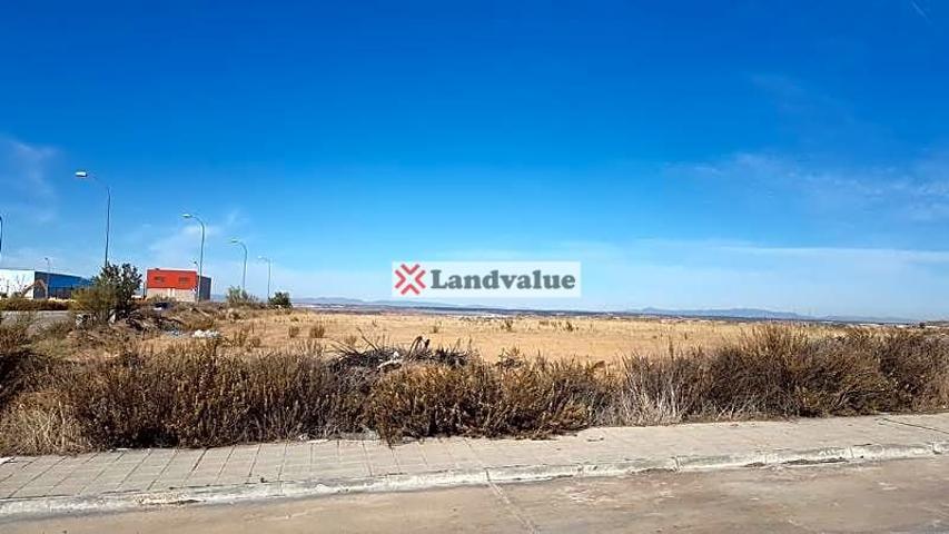 Terreno en venta en CHILOECHES de 13574 m2 photo 0