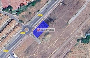 Terreno en venta en Atarfe de 1054 m2 photo 0