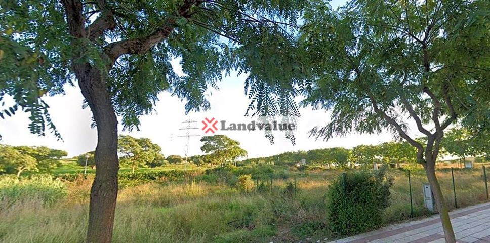 Terreno en venta en Constantí de 292 m2 photo 0