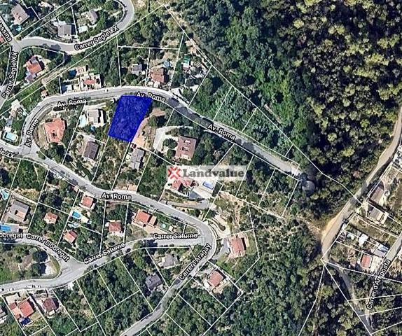 Terreno en venta en CERVELLÓ de 854 m2 photo 0
