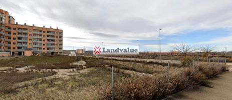 Terreno en venta en Zaragoza de 979 m2 photo 0