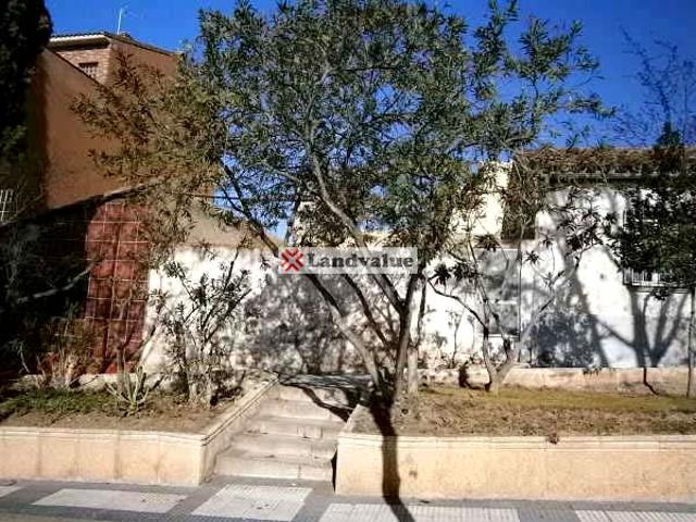 Terreno en venta en Zaragoza de 627 m2 photo 0