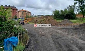 Terreno en venta en Oviedo de 1004 m2 photo 0