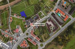 Terreno en venta en Oviedo de 1004 m2 photo 0