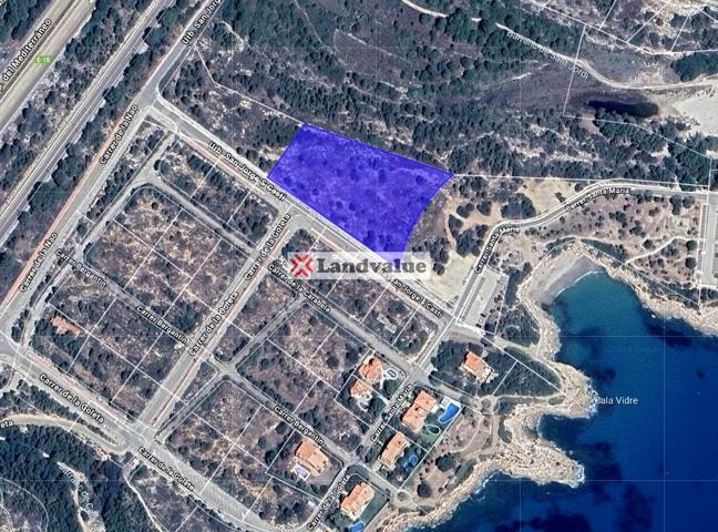 Terreno en venta en Ametlla de Mar de 8233 m2 photo 0