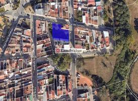 Terreno en venta en El Poblenou de 600 m2 photo 0