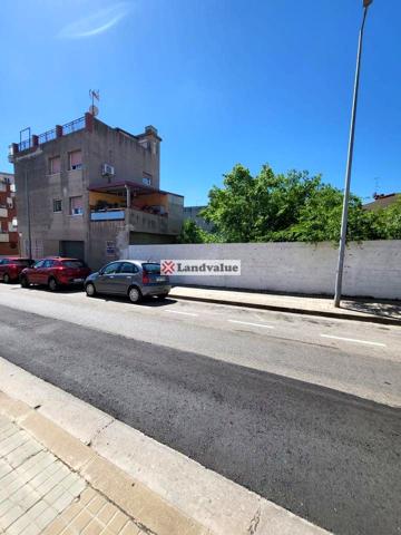 Terreno en venta en El Poblenou de 600 m2 photo 0