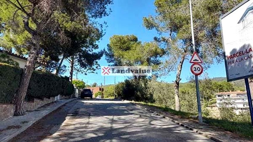 Terreno en venta en CASTELLAR DEL VALLÈS de 495 m2 photo 0