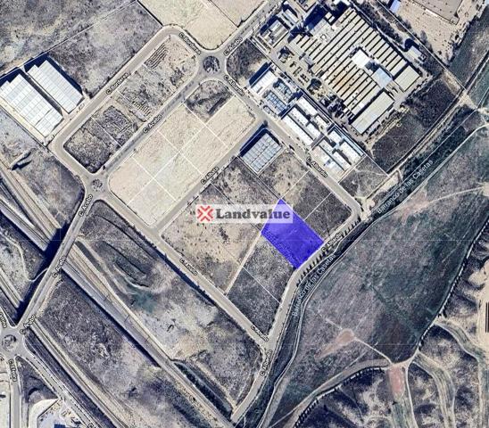 Terreno en venta en Zaragoza de 9968 m2 photo 0