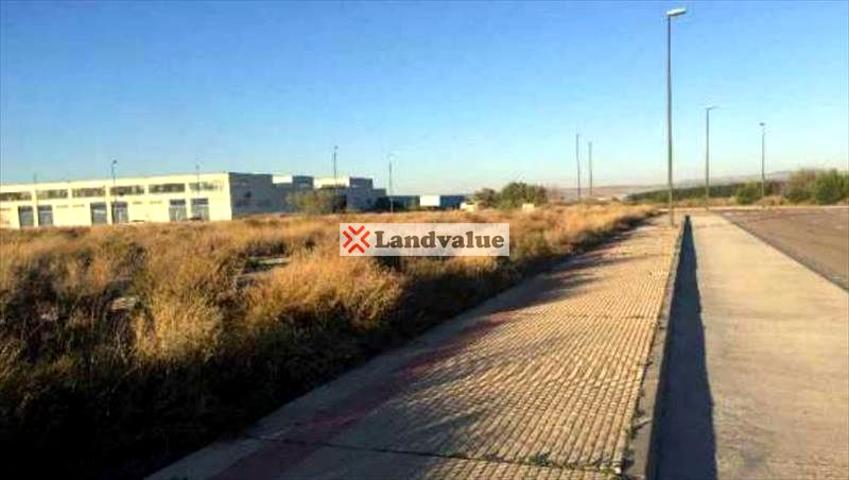 Terreno en venta en Zaragoza de 9968 m2 photo 0