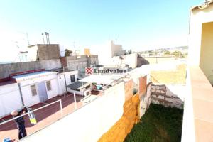 Terreno en venta en Vilanova i la Geltrú de 93 m2 photo 0