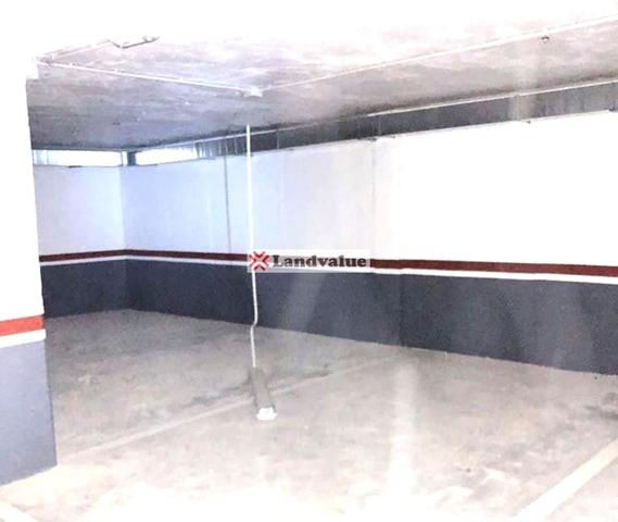 Terreno en venta en León de 332 m2 photo 0