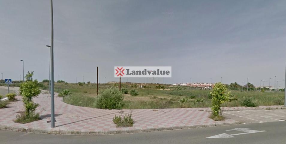 Terreno en venta en Tomares de 9869 m2 photo 0