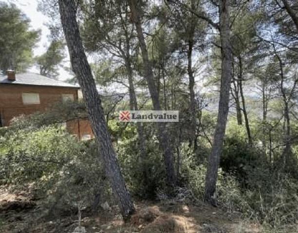 Terreno en venta en Corbera de Llobregat de 671 m2 photo 0