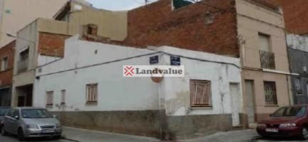 Terreno en venta en Terrassa de 132 m2 photo 0