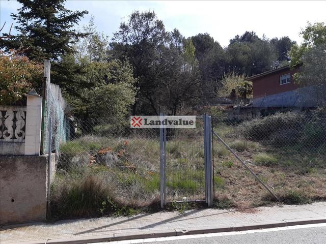 Terreno en venta en Vacarisses de 3188 m2 photo 0