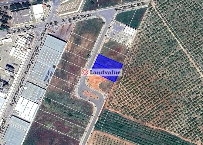 Terreno en venta en PALMA DEL RÍO de 2204 m2 photo 0