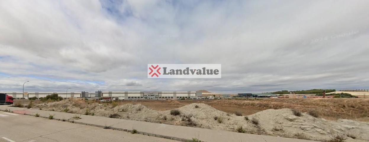 Terreno en venta en Ontígola de 13626 m2 photo 0