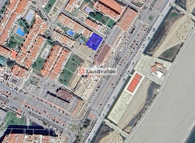 Terreno en venta en Empuriabrava de 585 m2 photo 0