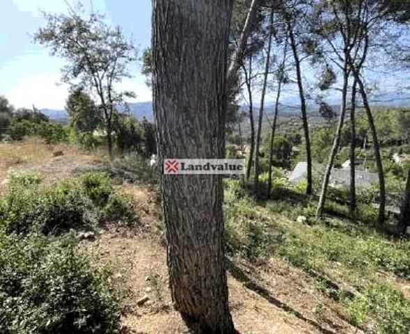 Terreno en venta en Corbera de Llobregat de 720 m2 photo 0