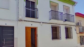 Piso en venta en Priego de Córdoba de 98 m2 photo 0