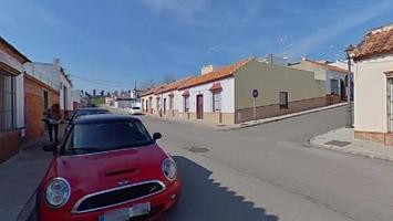 CASA ADOSADA EN VENTA EN LA CAMPANA photo 0