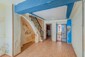 CASA ADOSADA EN LUCENA photo 0