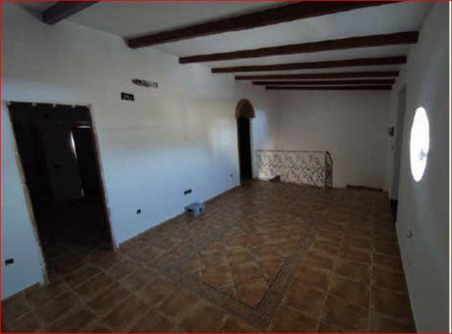 Edificio en Linares photo 0