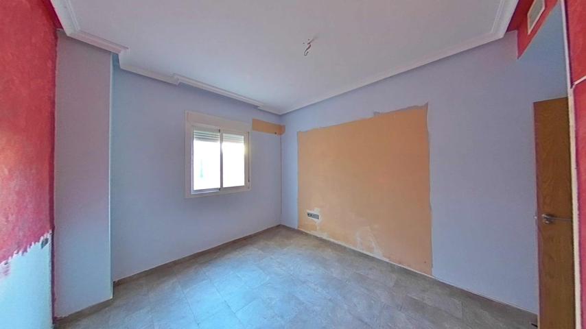 Piso en Linares photo 0