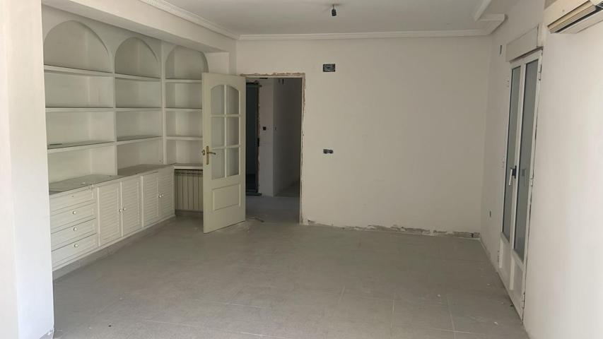 Piso en avenida Blás Infante, Andújar photo 0