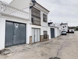 Chalet adosado en Baena photo 0