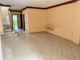 Chalet adosado en Baena photo 0