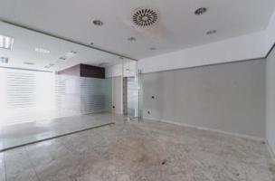 ¡Local comercial en venta en Fuente Palmera! photo 0