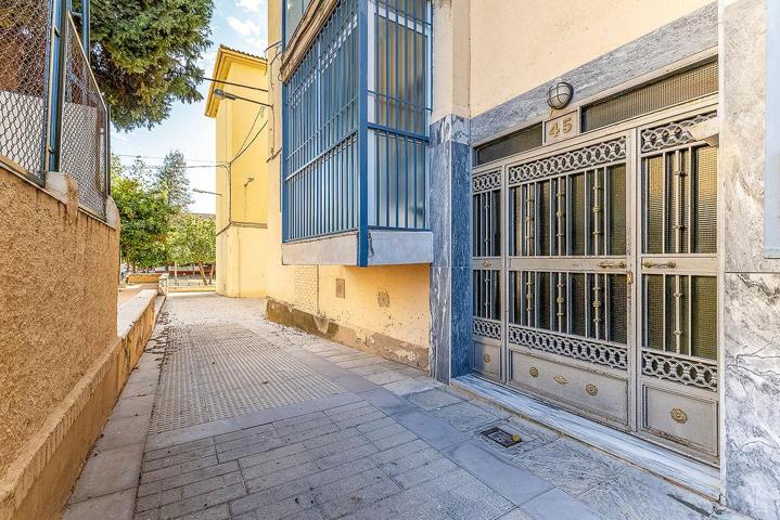Piso en Nucleo Residencial La Paz (Linares) photo 0