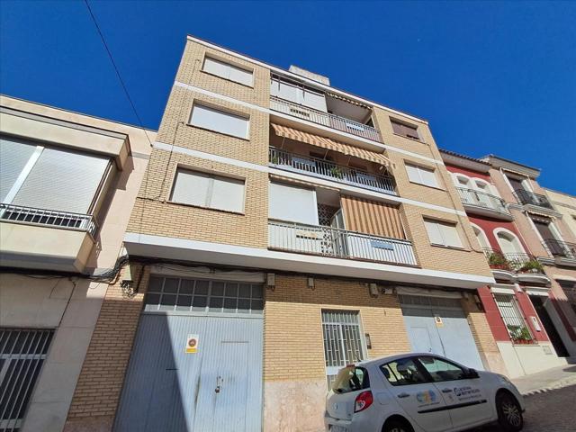 Piso en Calle Linares, Puente Genil photo 0