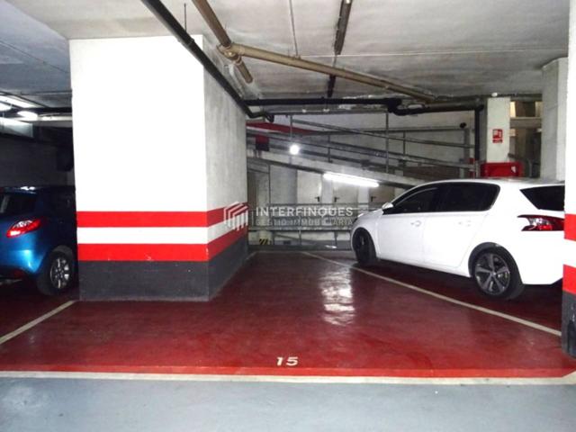 Parking en venta en Centro (08911) photo 0