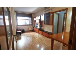 Piso en venta en El Baix Guinardó (08025) photo 0