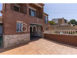 Casa adosada en venta en La Pobla de Montornès photo 0