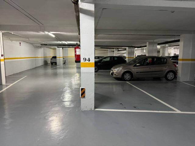 Plaza coche en Av Andorra 10 photo 0