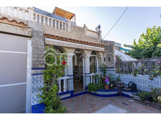 CASA ADOSADA EN VENTA photo 0